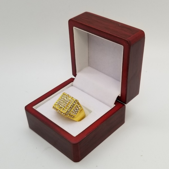 Mans ring - Picture 3 of 3